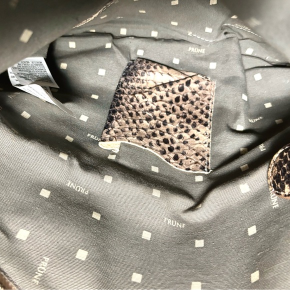 ❣️PRÜNE❣️ Flap Over Hand Bag - Picture 6 of 15